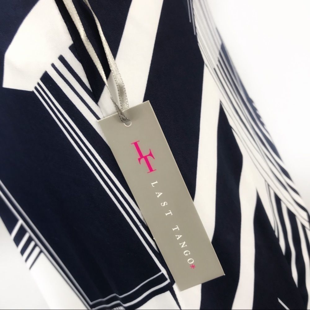 Geometric print v-neck cage back Deep V neck -long - Picture 6 of 8